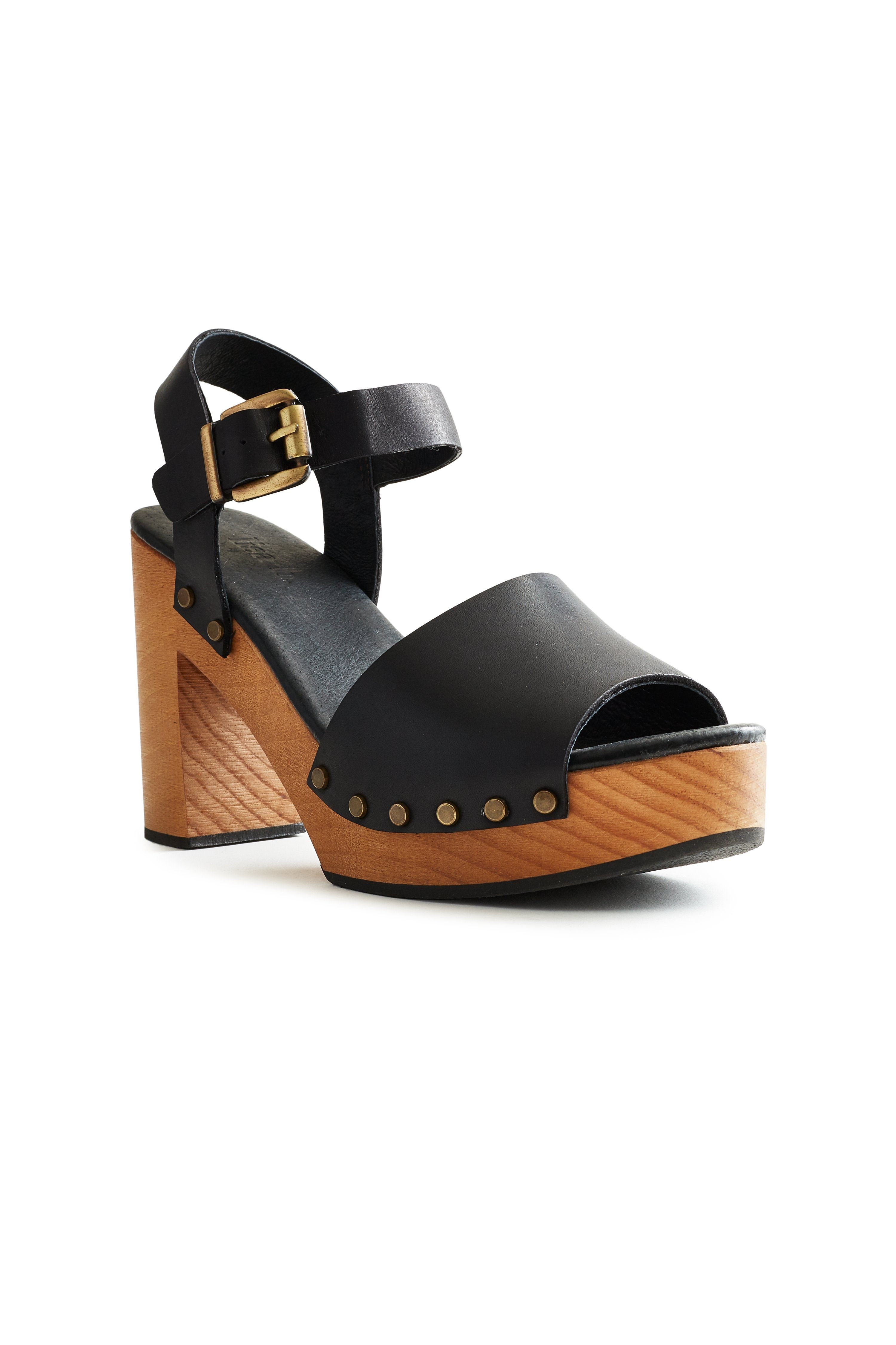 Wooden clogs | Orange leather clogs with 9 cm heel | GIOIE ITALIANE