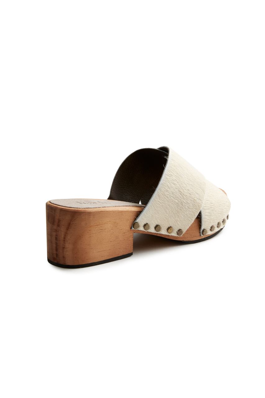 criss-cross slide clogs in créme cow hair Clogs lisa b. 